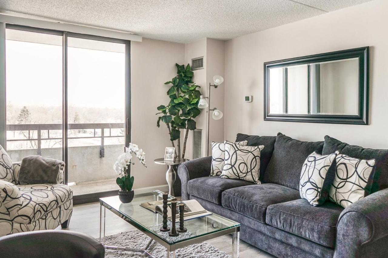Short Term Rentals At The Park At Trowbridge Senior Community Southfield Exterior foto
